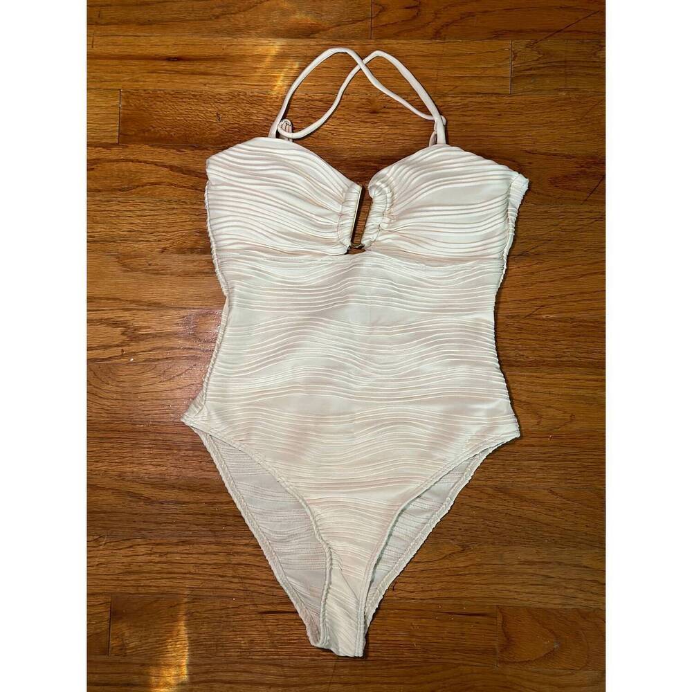 NEW YACHT CLUB ACCESS women's shell'y one piece swimwear in white